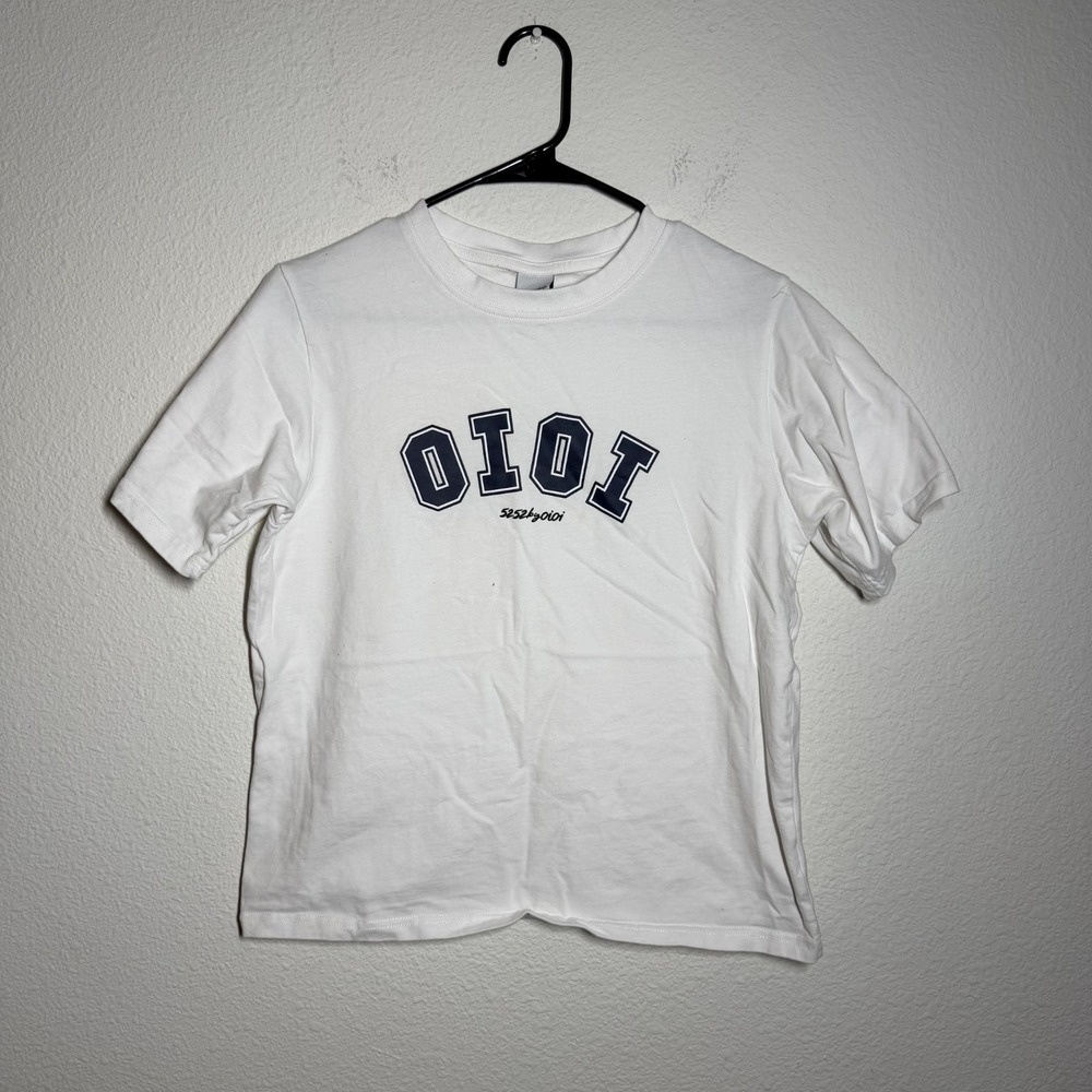 5252 By Oioi T Shirt Womens Medium White Graphic Print Crew Neck Street‎ Wear